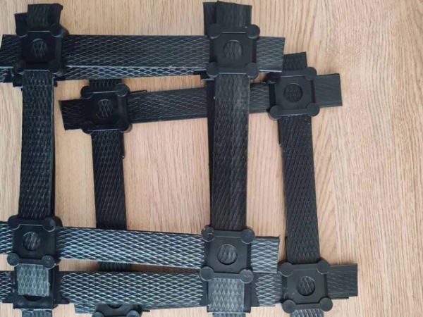 鎖扣式土工格柵產(chǎn)品特性